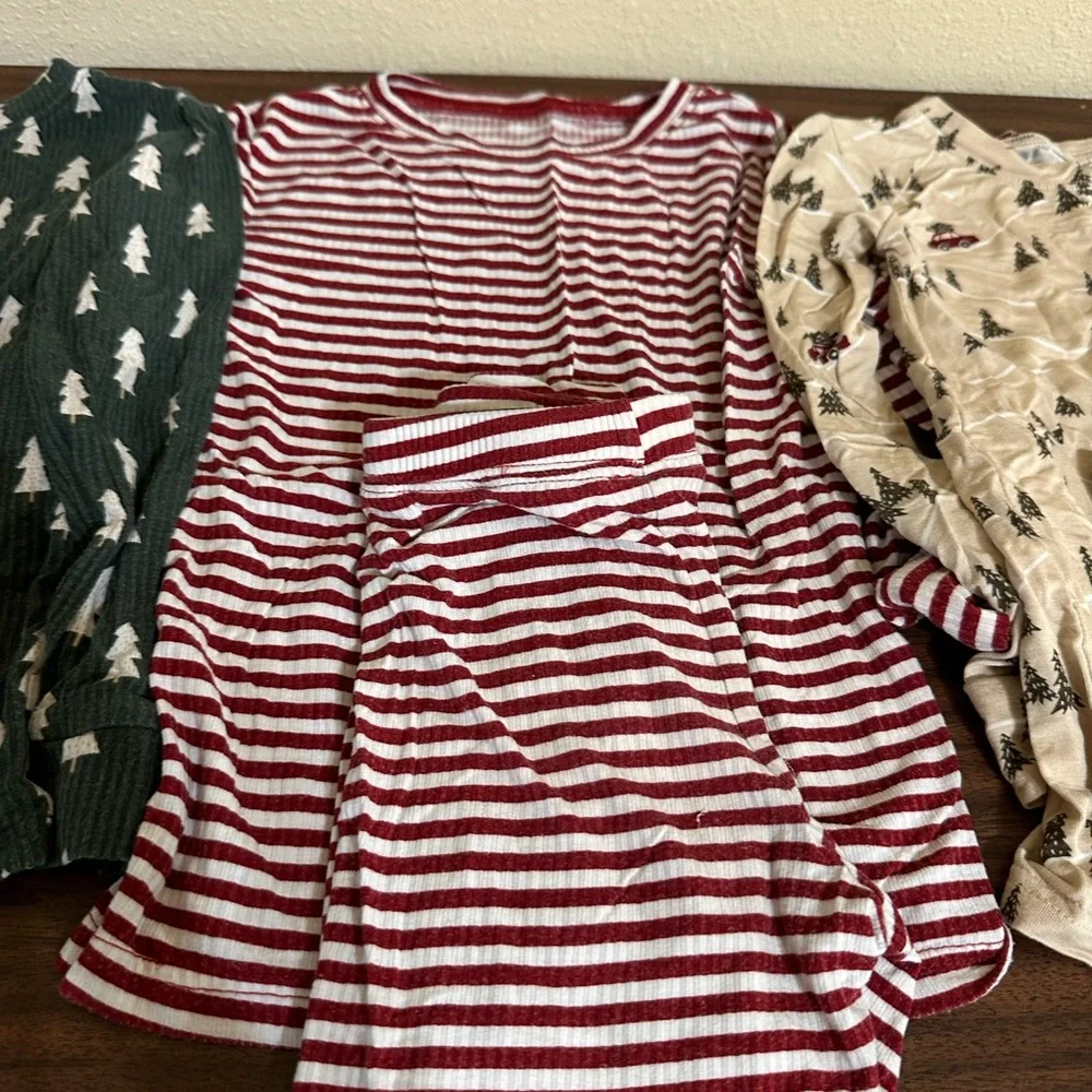 Festive Holiday/Christmas Bamboo Pajamas - Picture 3 of 7